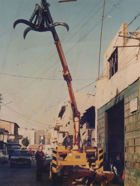 Puma Crane